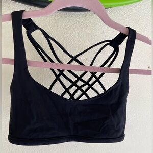 LULULEMON black sports bra